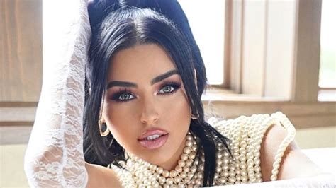 Abigail Ratchford, Los Angeles, California. 3,821,796 likes · 222 talking about this. Model and Actress Los Angeles Twitter-AbiRatchford. IG-AbigailRatchford Management@OfficialAbigailRa